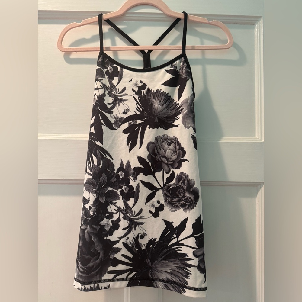 Lululemon Practice Daily Tank Top - Black Floral Brisk Print